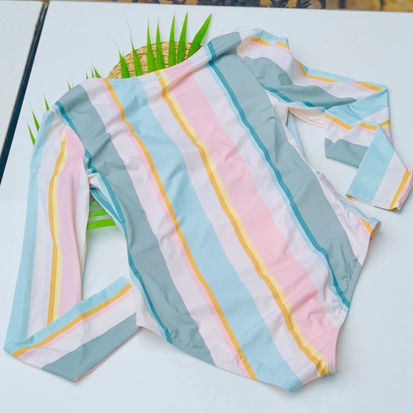 Billabong ☀️ Salty Blonde Feelin Salty One Piece - Picture 11 of 13